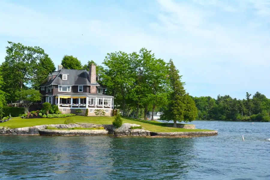 Island Lawyer Retreat Suffolk County New York in Suffolk, New York